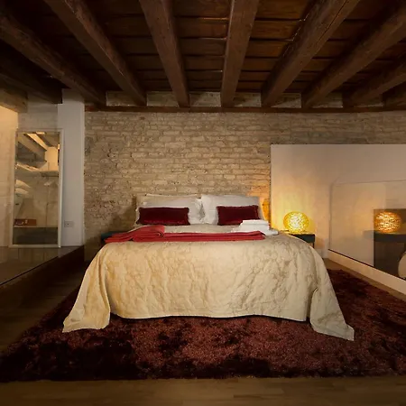 Ca Patron Loft - Canal View