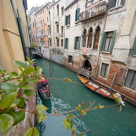 Ca Patron Loft - Canal View Venecia