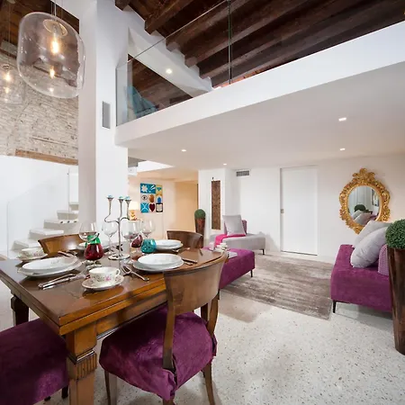 Ca Patron Loft - Canal View * Venice