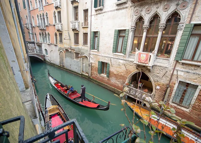 Ca Patron Loft - Canal View * Venecia