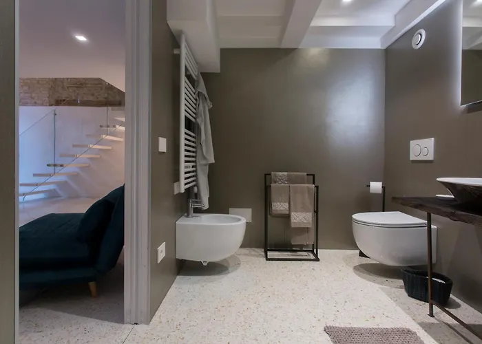 Cà Patron Loft - Canal View