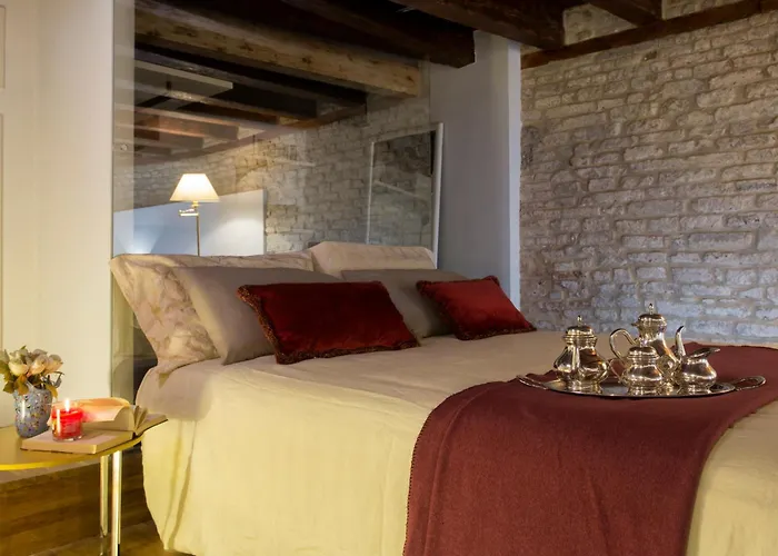 Cà Patron Loft - Canal View