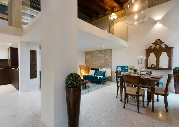 Cà Patron Loft - Canal View *